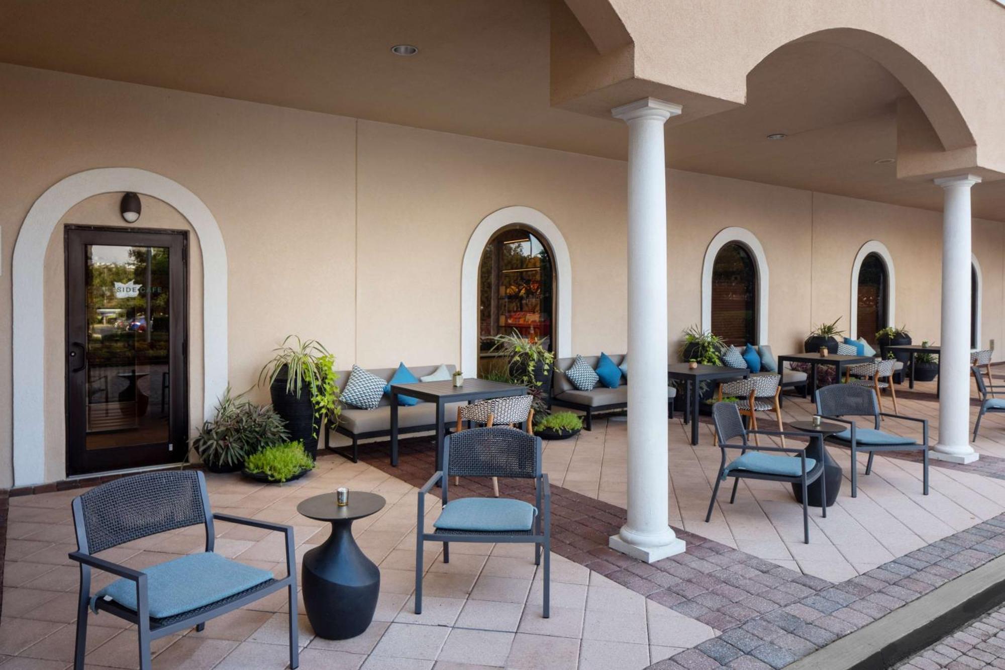 Hilton St. Petersburg Carillon Park Hotel Exterior photo